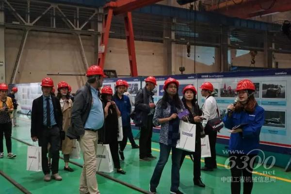 开启工程机械之都体验之旅 中外媒体观摩团到访山河智能