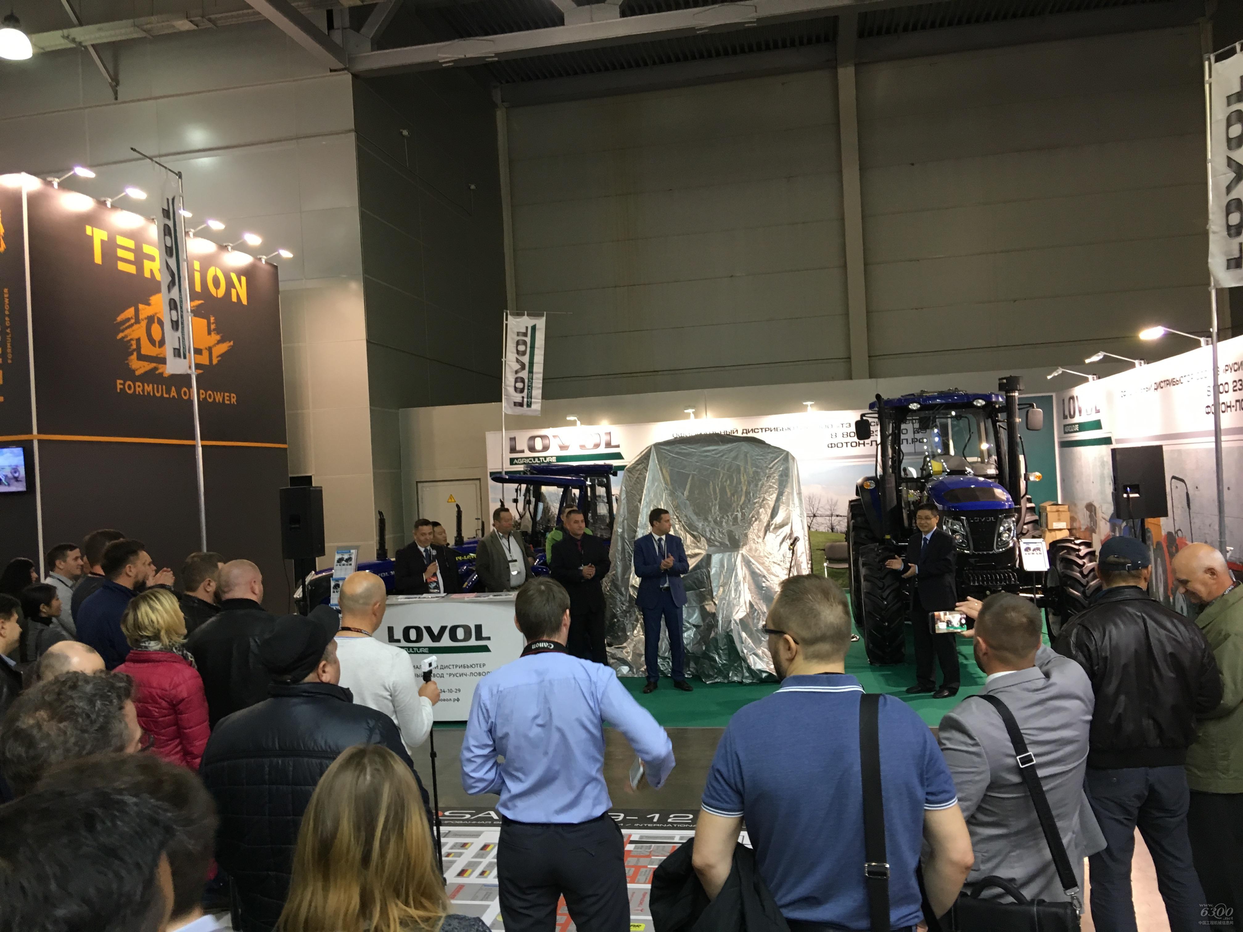 雷沃携新产品亮相俄罗斯农机沙龙展览会