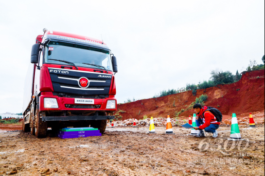 欧曼GTL的离地间隙达到29cm