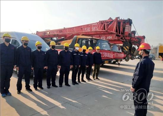 三一人员与设备参与救援