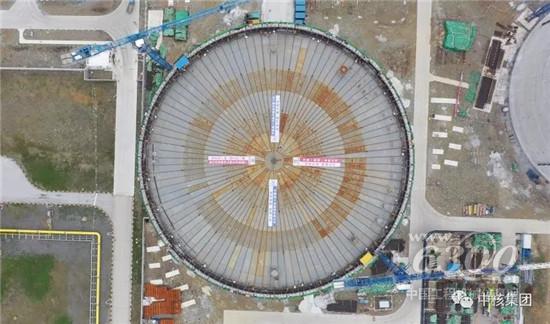 我国最大LNG储罐气升顶成功