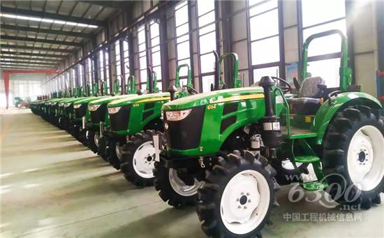 装配潍柴动力的拖拉机整装待发