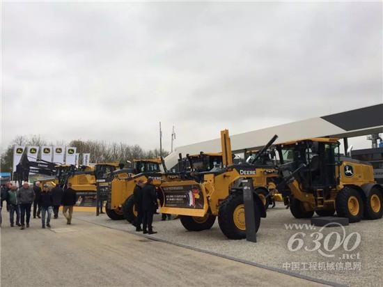 约翰迪尔多款设备尽在bauma 2019