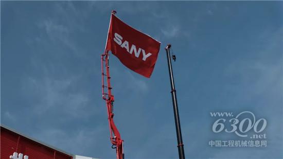 十几年的老朋友，顶着骄阳，也要多看几眼，多问几句