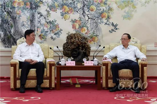 中国中车与大连市政府签署深化战略合作协议