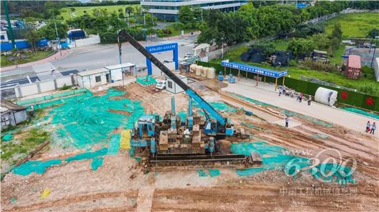 中国首台大吨位多功能液压静力压桩机今年二十岁了