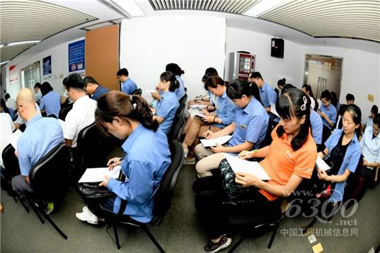 以主题教育为契机