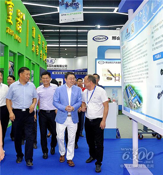 中集车辆力推半挂车“升级换代”