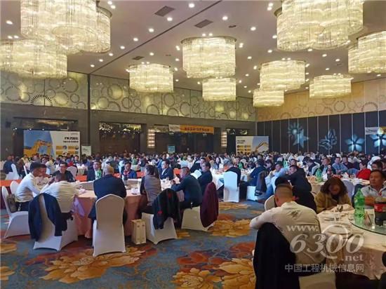 雷沃助力客户发展共创新辉煌