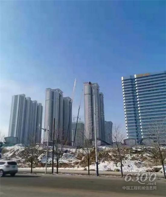 在银装素裹中，看徐工剑指苍穹