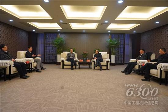 对面买了一堆魔抗装备