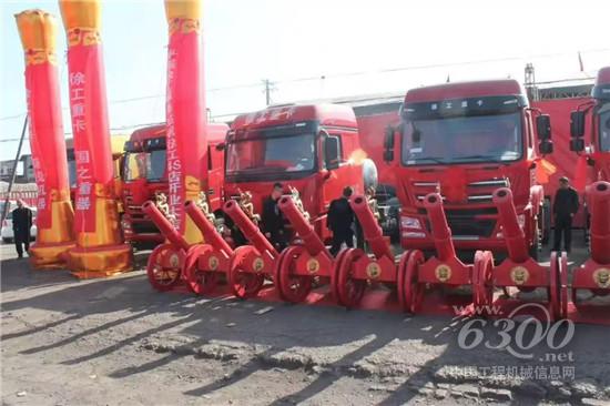 国六LNG牵引车批量进入平遥