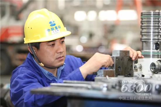 “全能”大师龙卫国