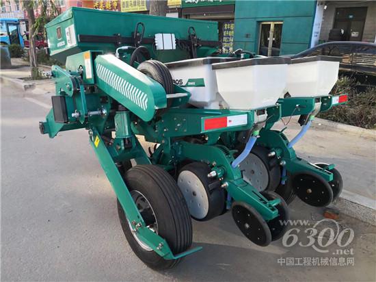 雷沃阿波斯二行重型免耕播种机