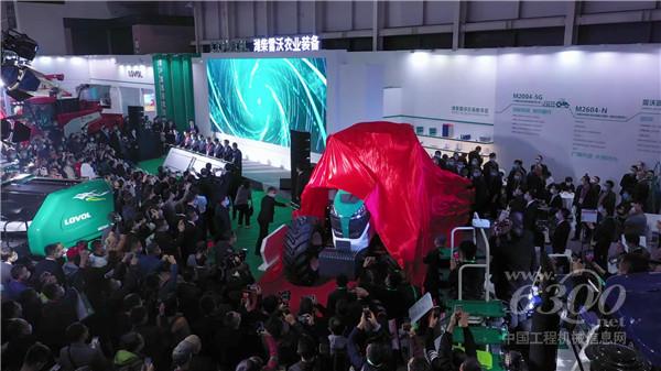 雷沃7000大马力CVT智能拖拉机发布发布