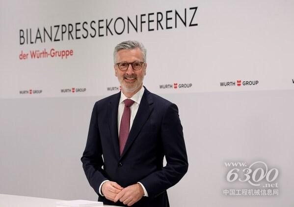 2023年5月4日,伍尔特集团中央管理委员会主席Robert Friedmann出席2022年度财务报告新闻发布会