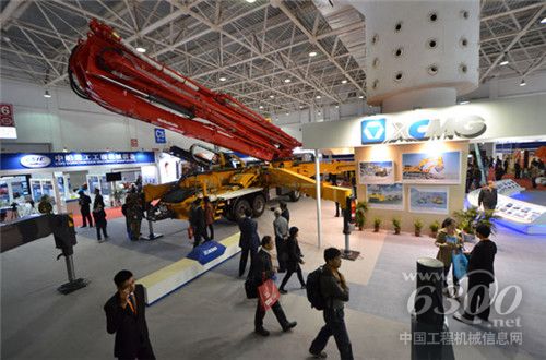 徐工多款新品登陆BICES 2013北京展