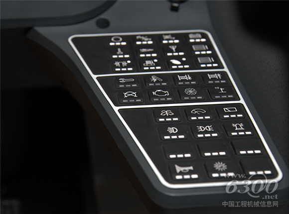 按键区分列清晰,排布有序