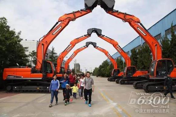 参观斗<a href=//product.d1cm.com/brand/shangong/ target=_blank>山工</a>厂