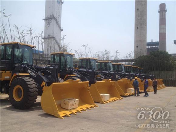 徐工“V”系列装载机钢铁系统再显重器风采