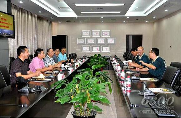 紫金矿业集团总工程师邓金华一行来访山推