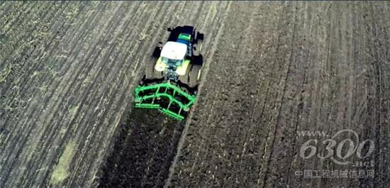 中联重科PL230高端大马力拖拉机投入今秋大面积深耕深松作业