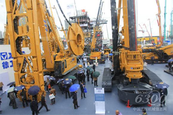 2016上海<a href=//news.d1cm.com/special/baumachina/ target=_blank>宝马展</a>徐工展区