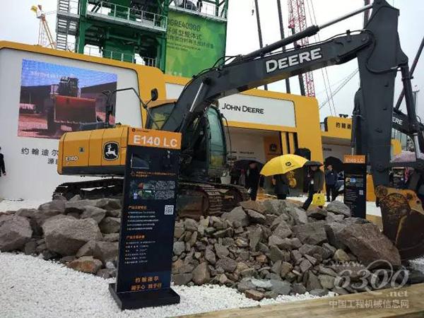 约翰迪尔E140LC小型<a href=//product.d1cm.com/wajueji/ target=_blank>挖掘机</a>样机
