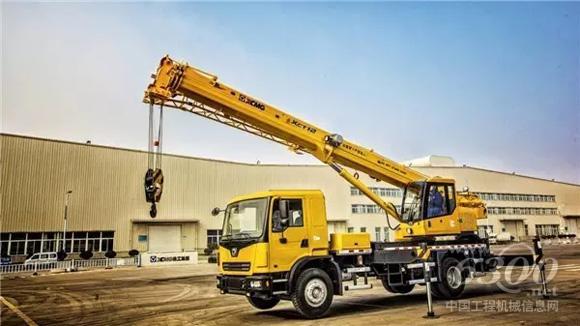 徐工XCT12L4<a href=//product.d1cm.com/qichediao/ target=_blank>汽车起重机</a>