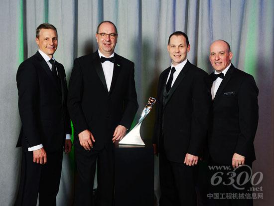 At the presentation of the GM Supplier of the Year Award_20170330.jpg