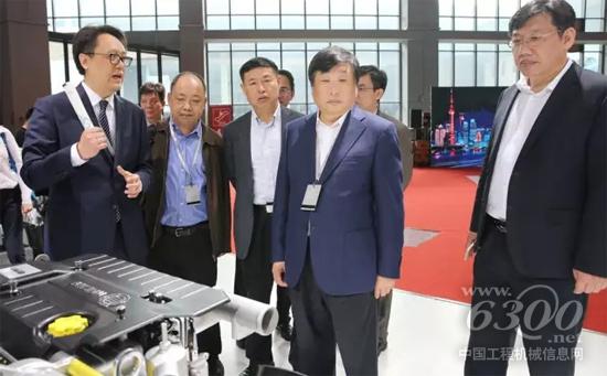 潍柴全系列国六动力亮相上海车展 