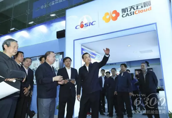 李克强总理考察航天科工“双创”