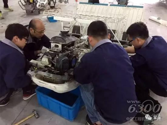 厚生农装利用库存机具进行现场维修培训