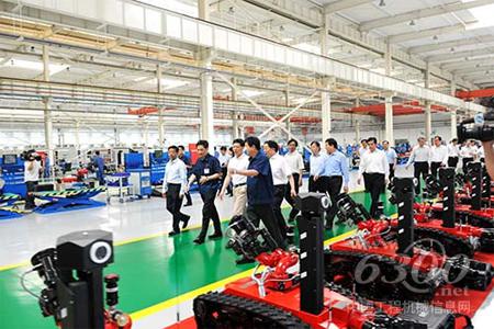 河南省委书记谢伏瞻莅临中信重工公司调研