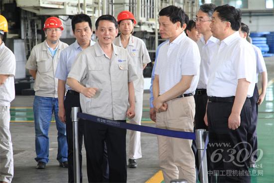 深入生产一线调研指导工作