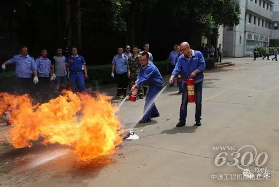 常柴举办安全月消防应急演练
