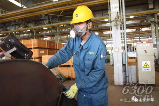 山重工匠人之焊接医生