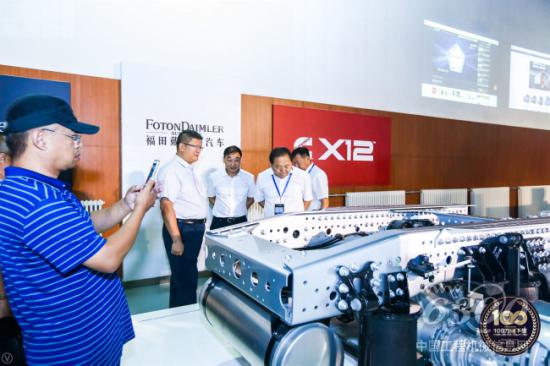欧曼大客户参观EST超级卡车动力系统