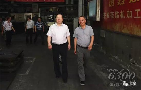 史新昆董事长在机加工厂390生产线现场走访
