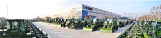 徐工装载机向建军90周年献礼!