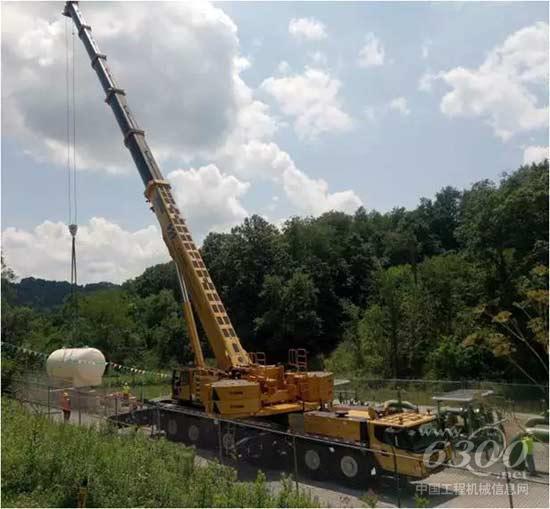 XCA300U在McDonald地区狭小场地,完成天然气贮存罐吊装