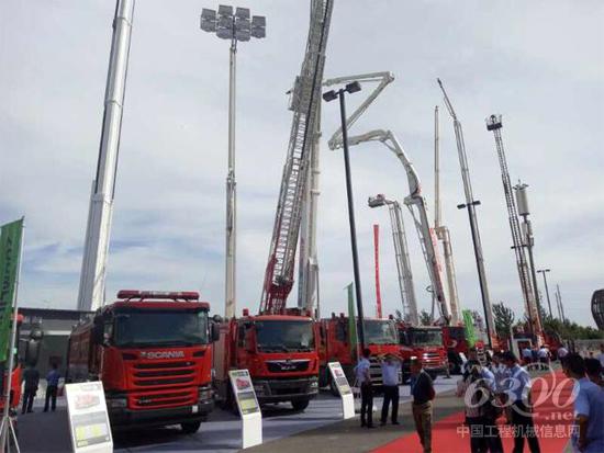 中联重科多款消防装备惊艳亮相CHINA FIRE 2017