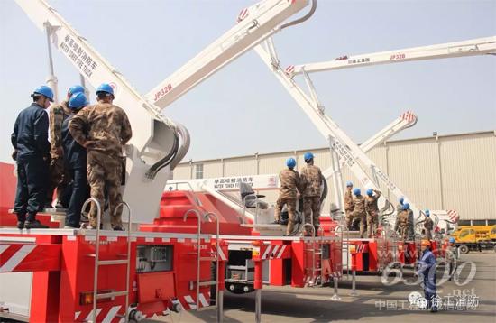 徐工举办中国人民解放军消防车培训