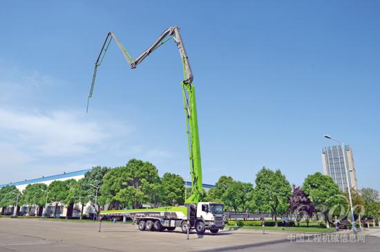 中联重科“4.0家族”又添“新成员”——63米4.0混凝土泵车
