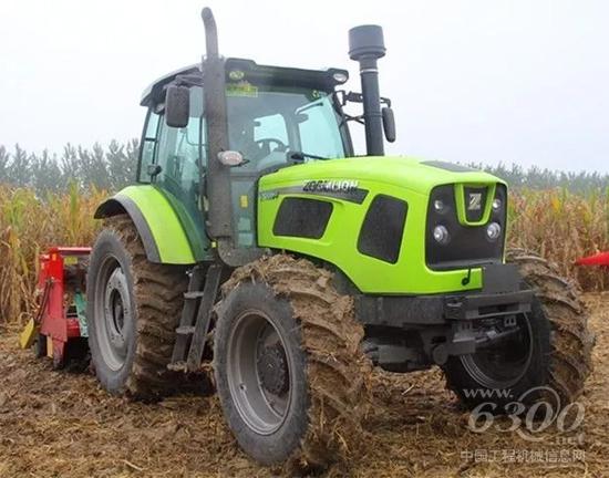 RS1504拖拉机特别适合深耕深松作业