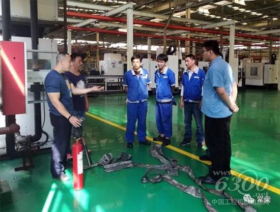 公司办公室对制造厂志愿消防队员进行消防安全培训