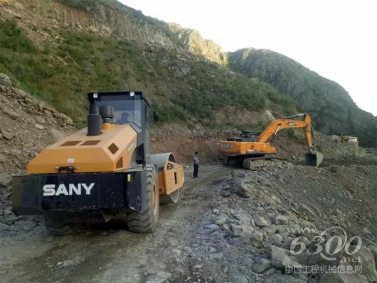 C8单钢轮压路机