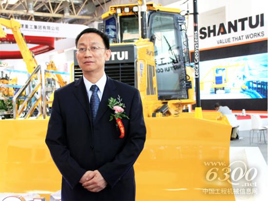 山推执行总监刘春朝