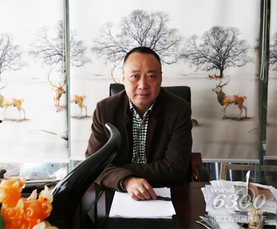 四川省铁佛荣盛白石厂总经理李国阳