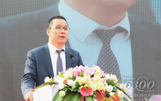 三一重工传统业务营销总经理何发良